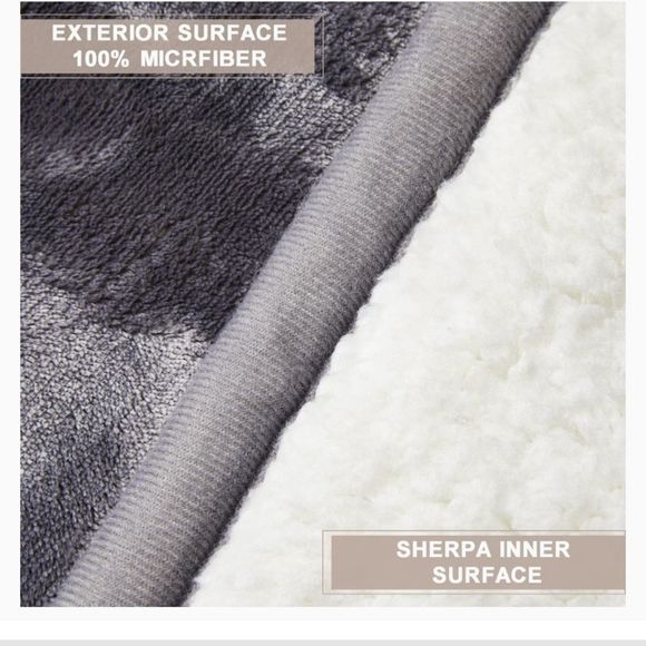 THREE POODLE Hoddie Blanket Bulldog - Picture 3 of 4